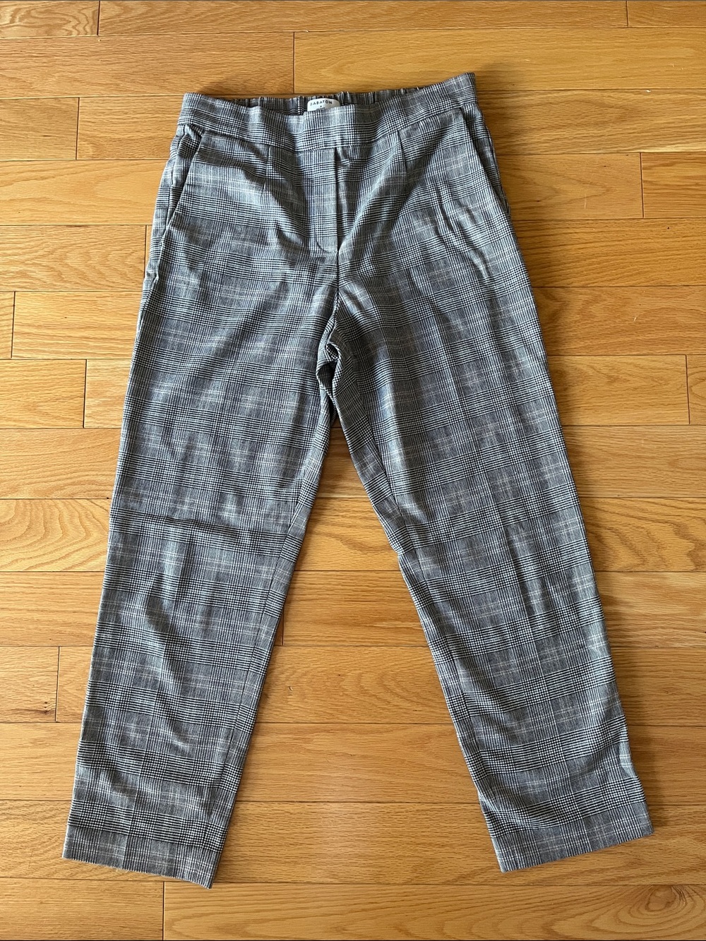 Babaton Aritzia women pants size 6
